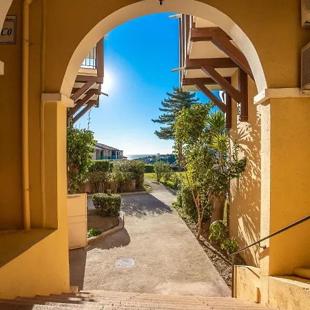 Apartment Village Cap Esterel - L'esquinade-102 By Interhome